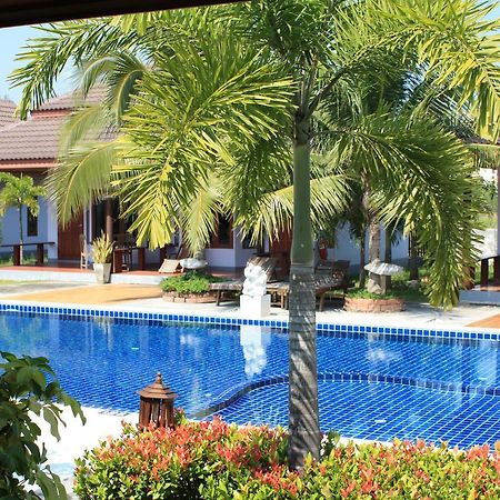Waterside Resort Pran Buri Extérieur photo