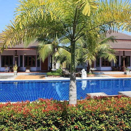 Waterside Resort Pran Buri Extérieur photo