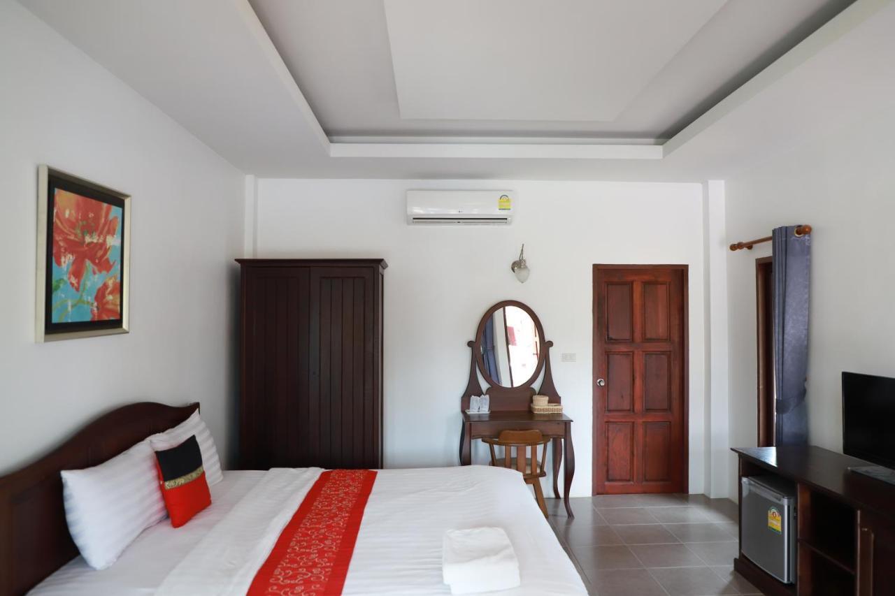 Waterside Resort Pran Buri Extérieur photo