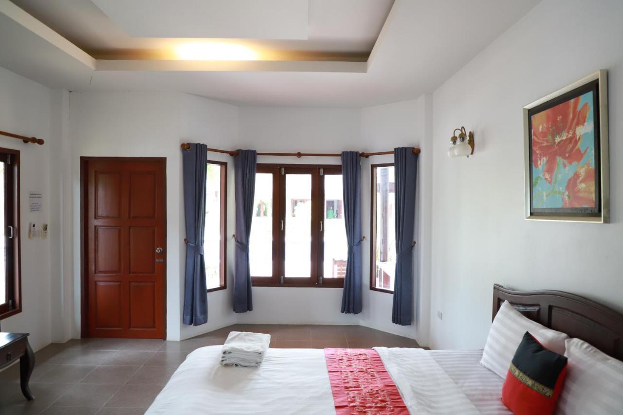 Waterside Resort Pran Buri Extérieur photo