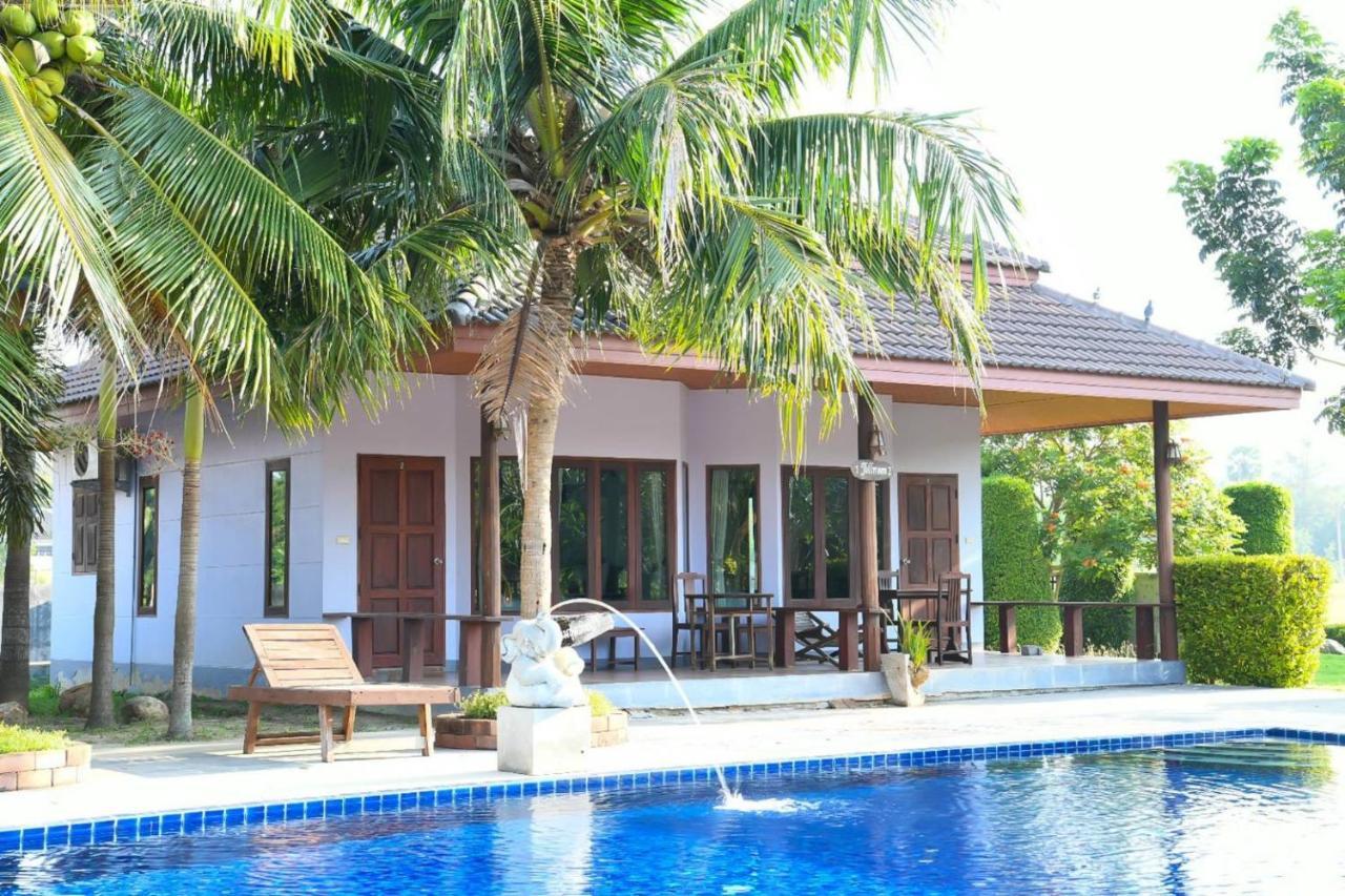Waterside Resort Pran Buri Extérieur photo
