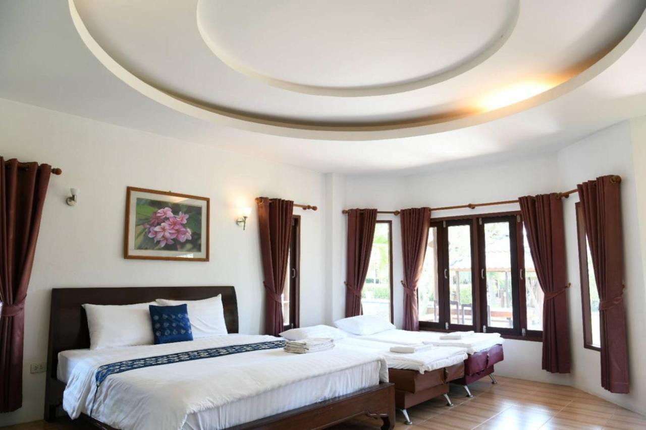 Waterside Resort Pran Buri Extérieur photo