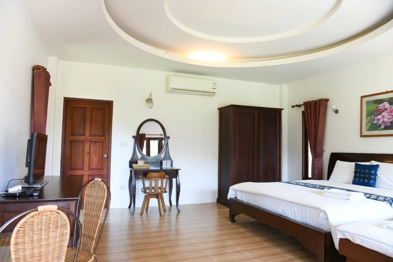 Waterside Resort Pran Buri Extérieur photo