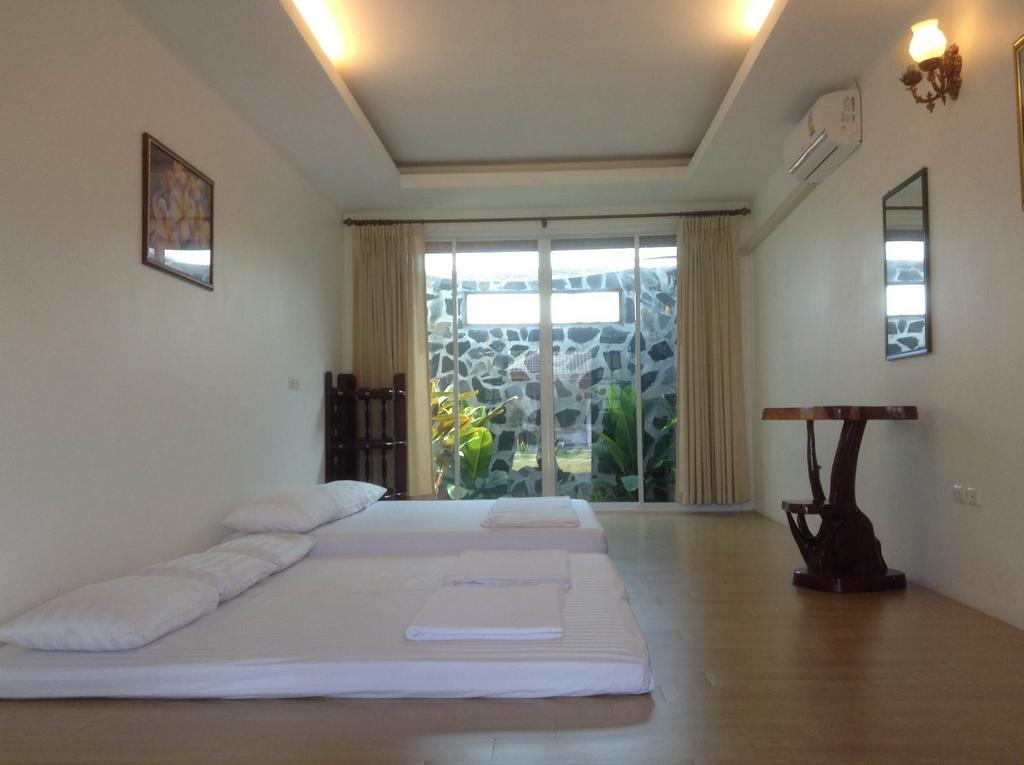 Waterside Resort Pran Buri Extérieur photo