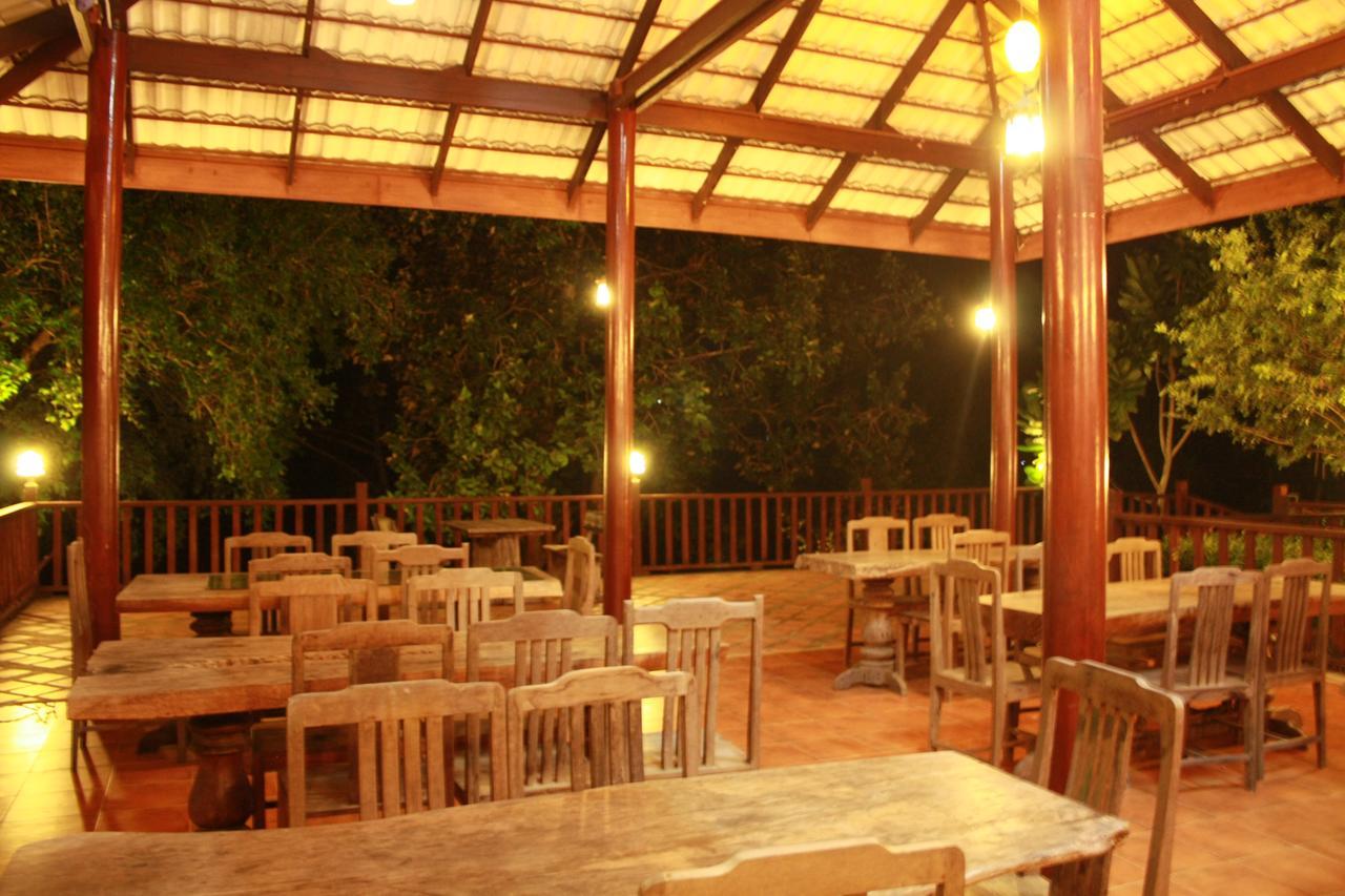 Waterside Resort Pran Buri Extérieur photo