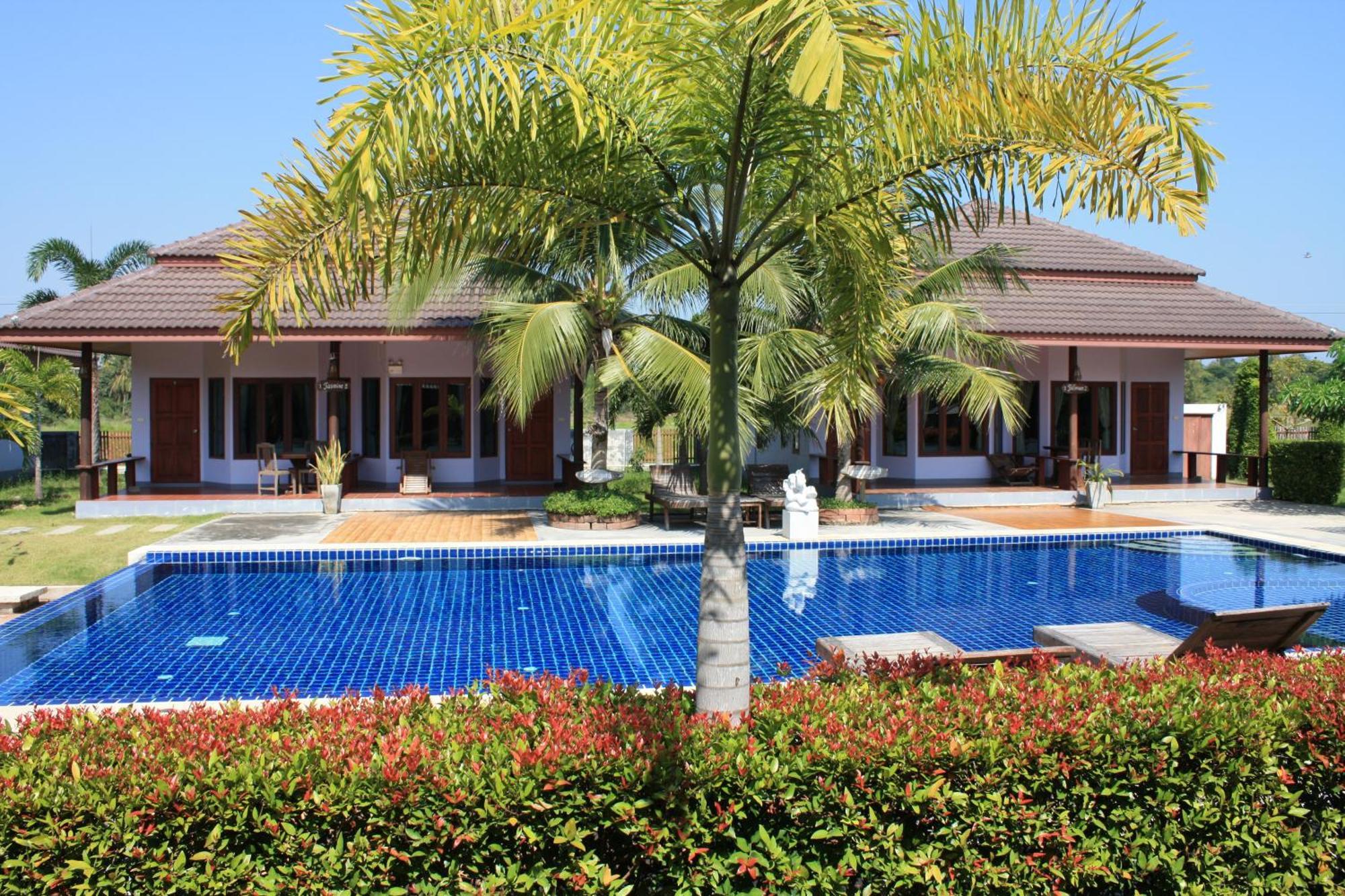 Waterside Resort Pran Buri Extérieur photo